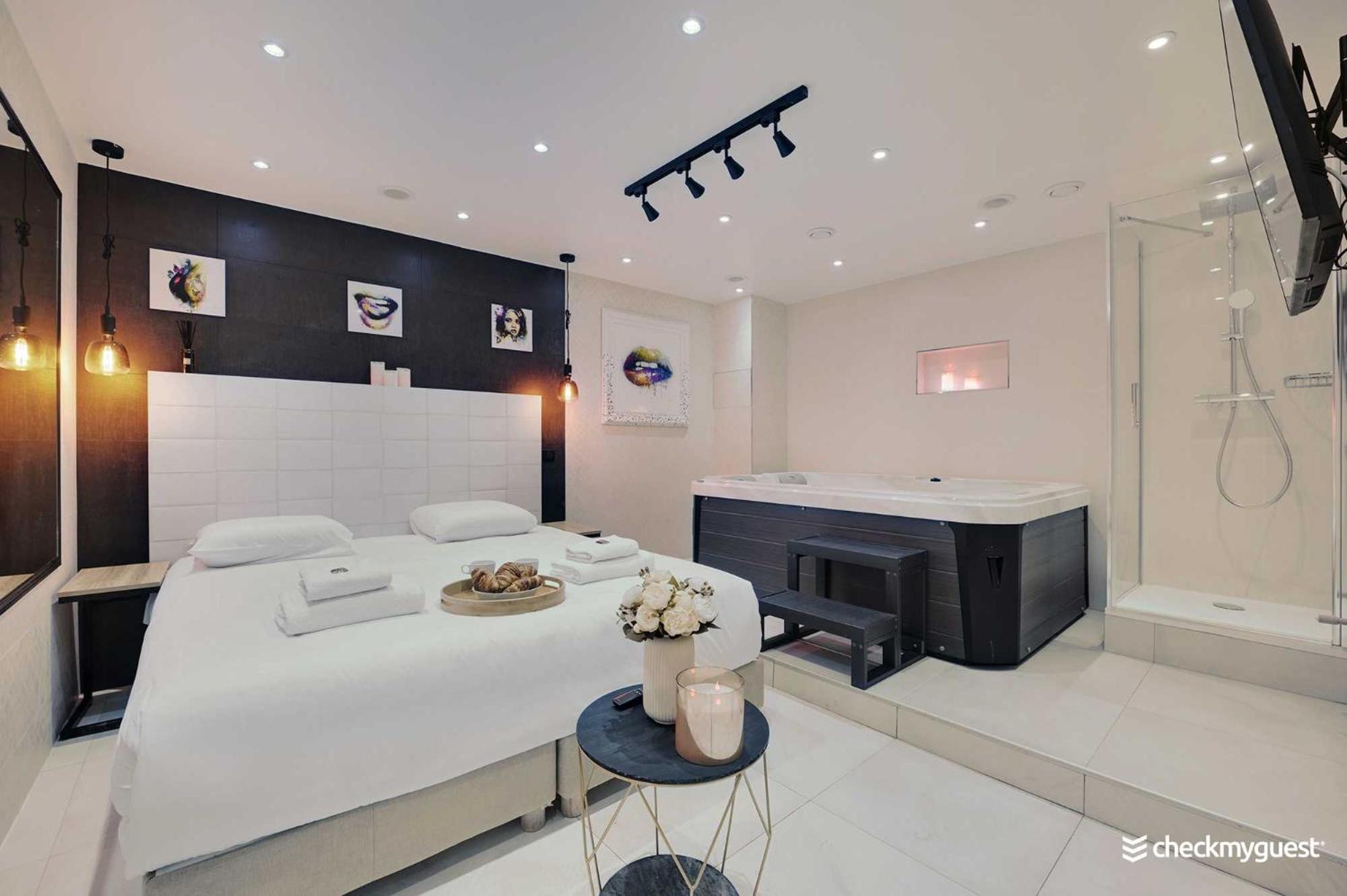 Intimate Apartment With Air Conditioner & Jacuzzi 2Br 6P Montmartre Párizs Kültér fotó